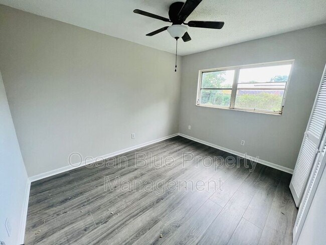 Foto del edificio - 3421 Tricon Ln