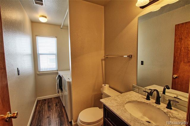Foto del edificio - 10732 Kimball St