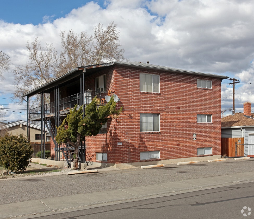 Primary Photo - Belli Apartments