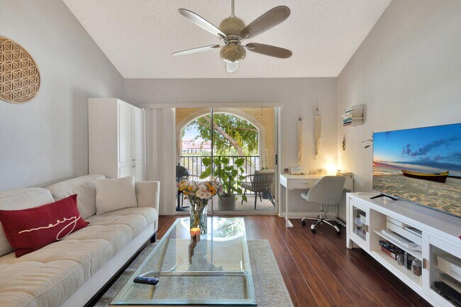 Foto del edificio - 1739 Village Blvd