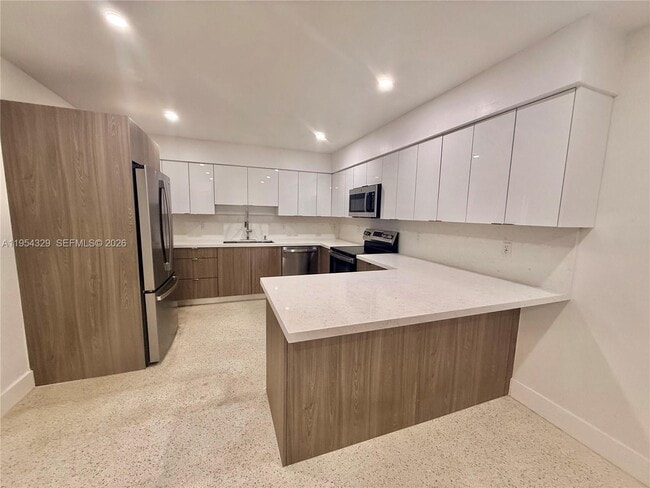 Foto del edificio - 3400 SW 17th St