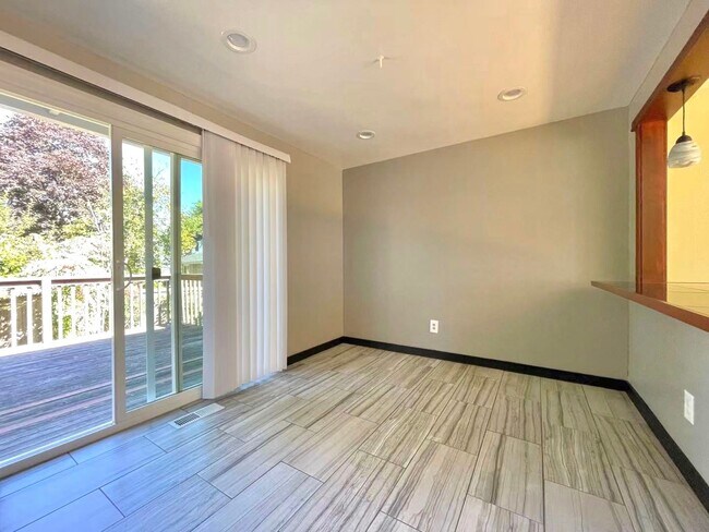Foto del edificio - Great Home for rent