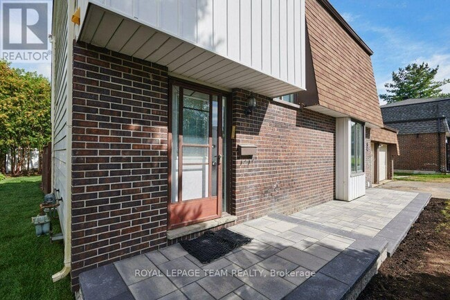 Building Photo - 11 Elvaston Ave