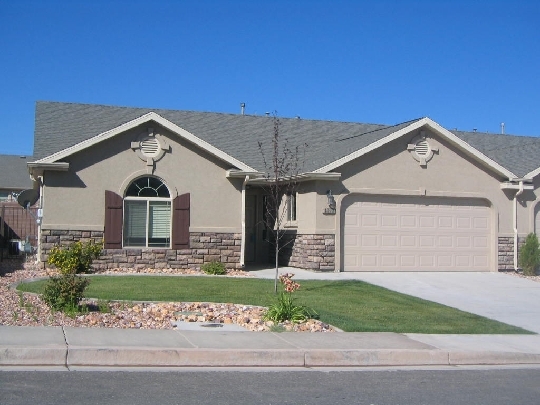 Building Photo - 1376 Northern View Dr