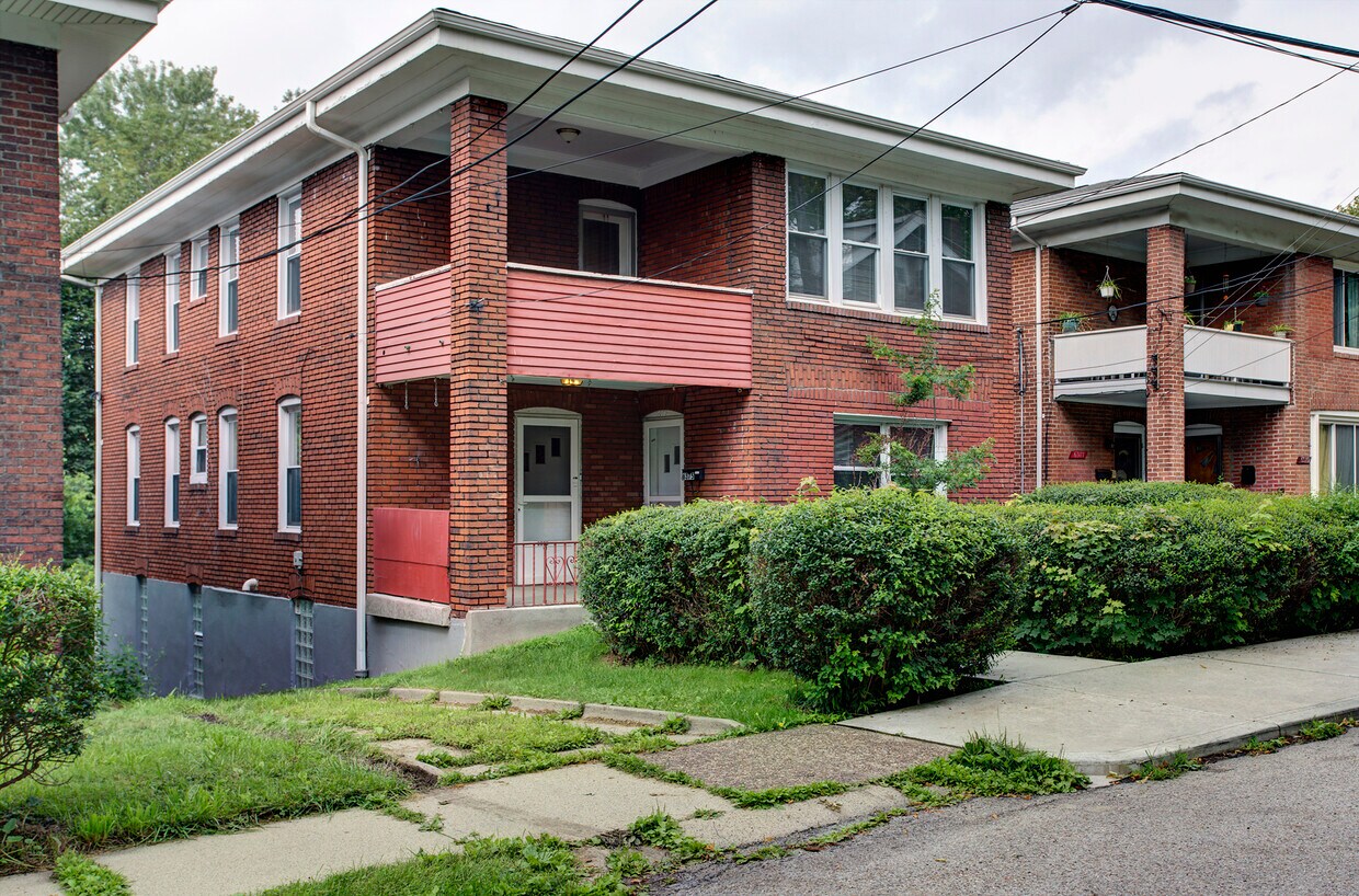 6373 Alderson St Unit 1, Pittsburgh, PA 15217 Apartments at 6373