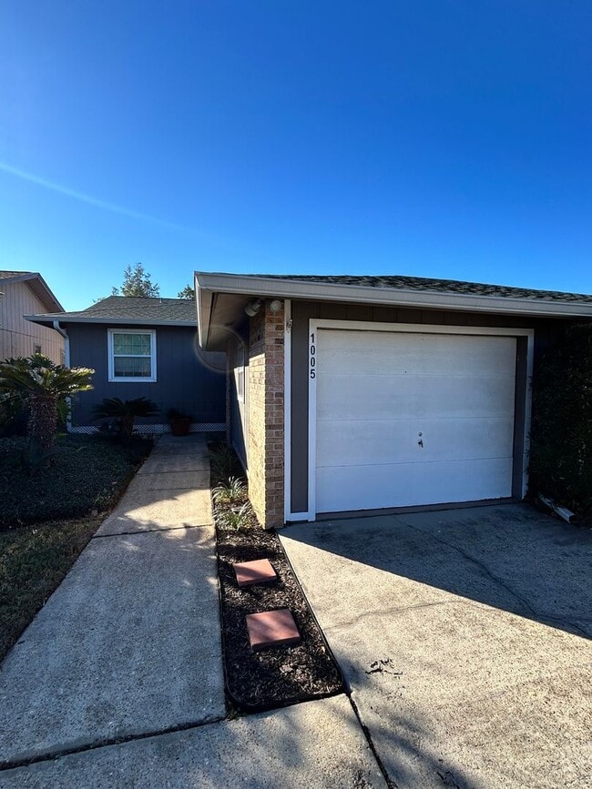 Foto del edificio - 1005 11th Ct