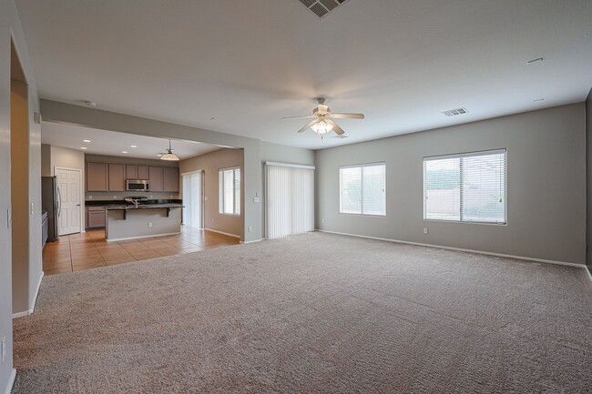Foto del edificio - Coming Soon! 4 bed, 3.5 bath house in Stet...