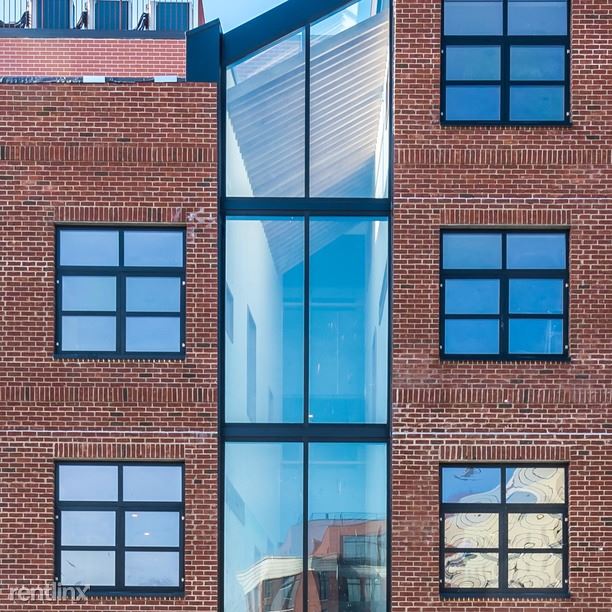 Building Photo - 555 Graham Ave