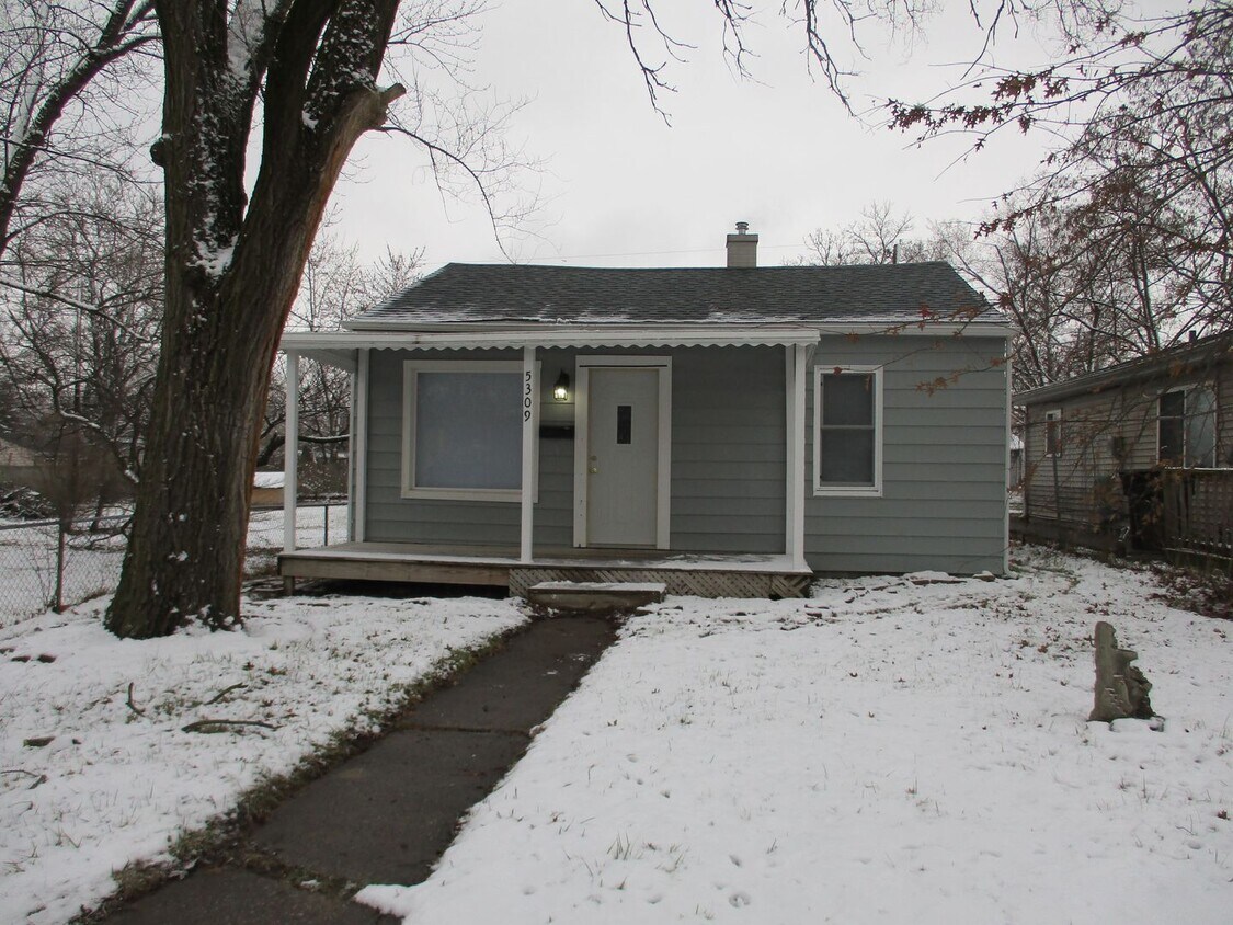 Primary Photo - COMING SOON! Ranch Style 2 Bedroom!!