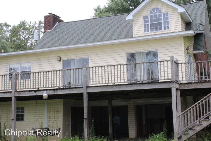 Foto del edificio - 1429 Blue Lake Rd