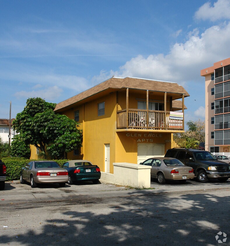 Building Photo - 1020 N 18th Ct