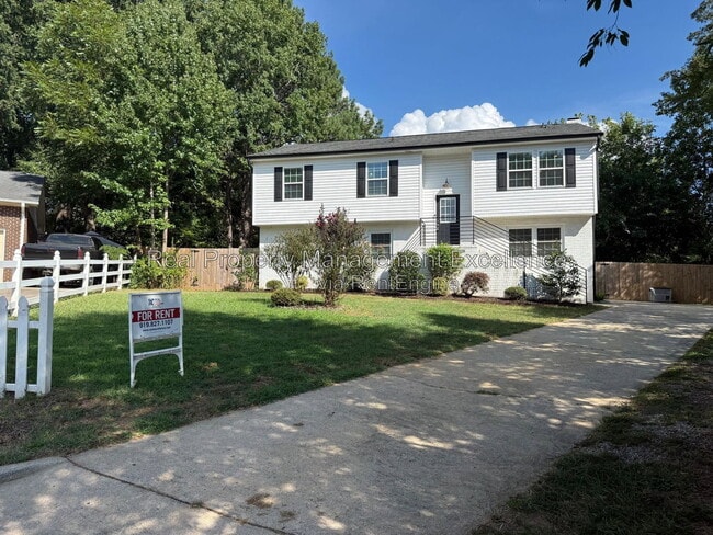 Building Photo - 108 Hassell Ct