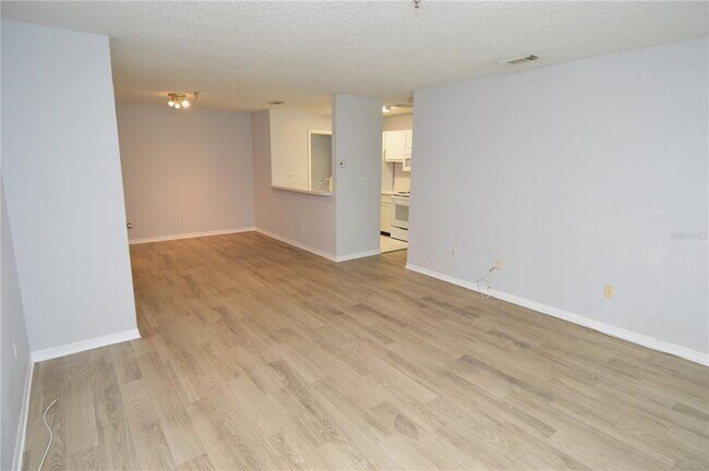 Building Photo - 10265 Gandy Blvd N