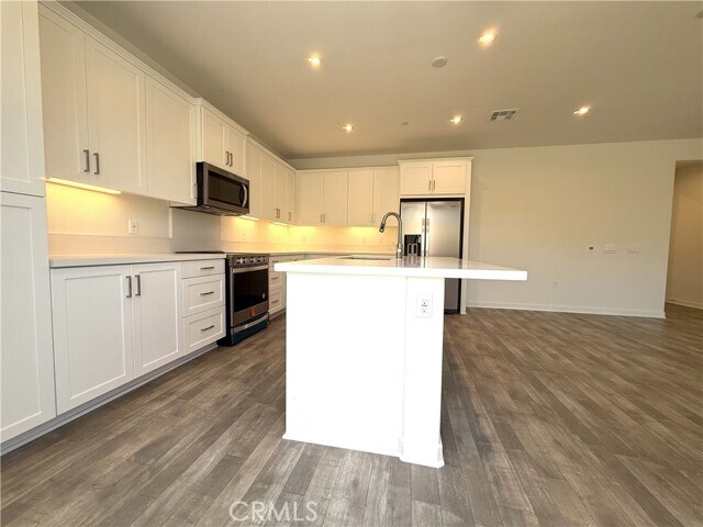 Building Photo - 16040 Olivas Ln