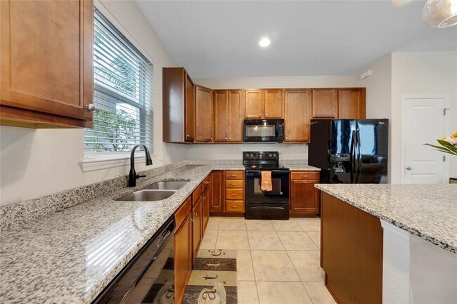 Building Photo - 932 Banyan Dr