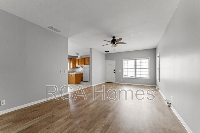 Building Photo - 246 N Belleview Pl