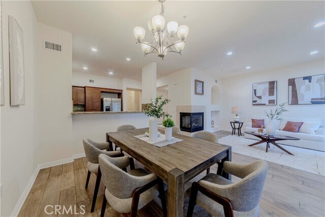 Foto del edificio - 28220 Highridge Rd