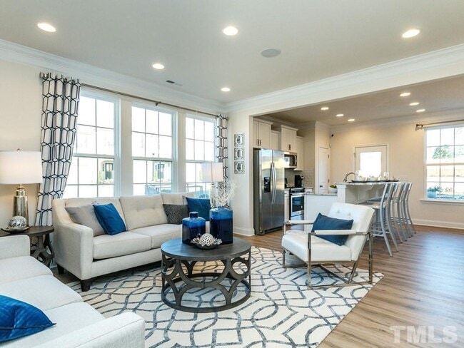 Building Photo - 1415 Sunset Peak Way