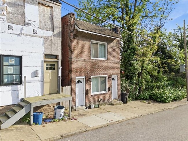 Building Photo - 117 E Jefferson St