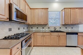 Building Photo - 13751 Crested Iris Dr