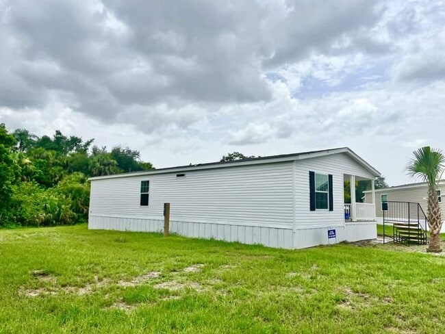 Foto del edificio - 16801 Oak Leaf Ct