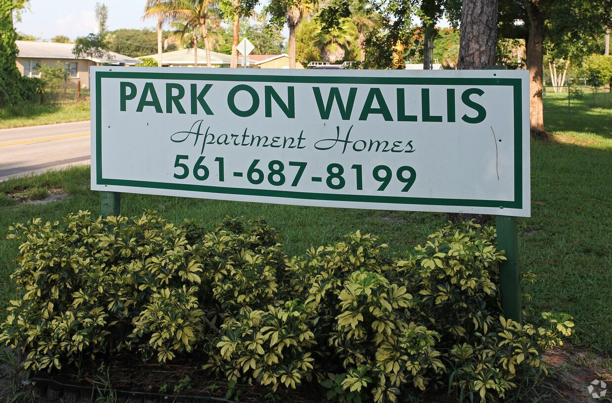 Building Photo - Park On Wallis Apartment Homes