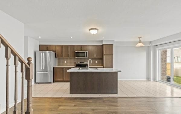 Building Photo - 7765 Redbud Ln