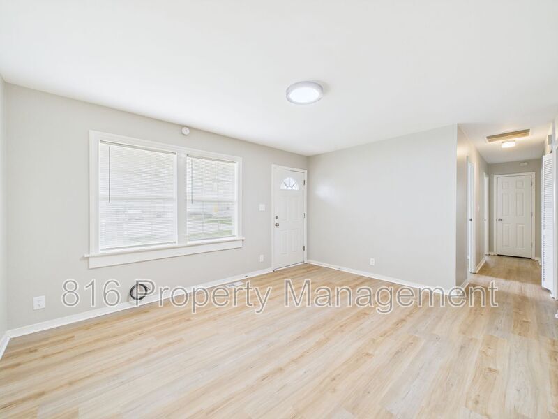 Foto principal - 8704 E 92nd Terrace