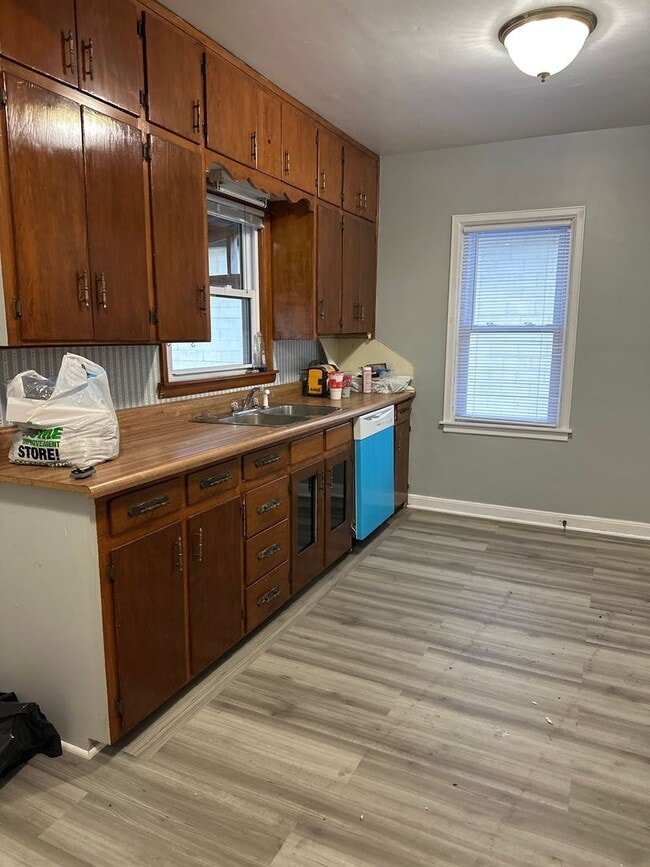 Building Photo - 415 La Porte Rd