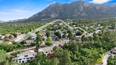 Building Photo - 5020 Broadmoor Bluffs Dr