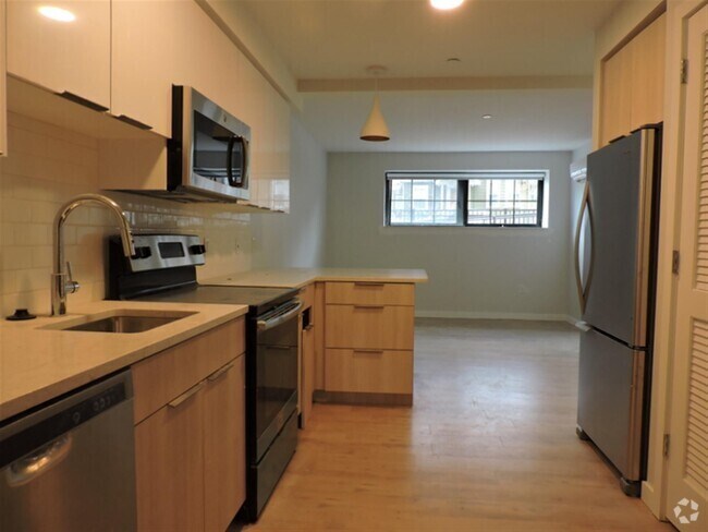 Building Photo - 9 Soden St