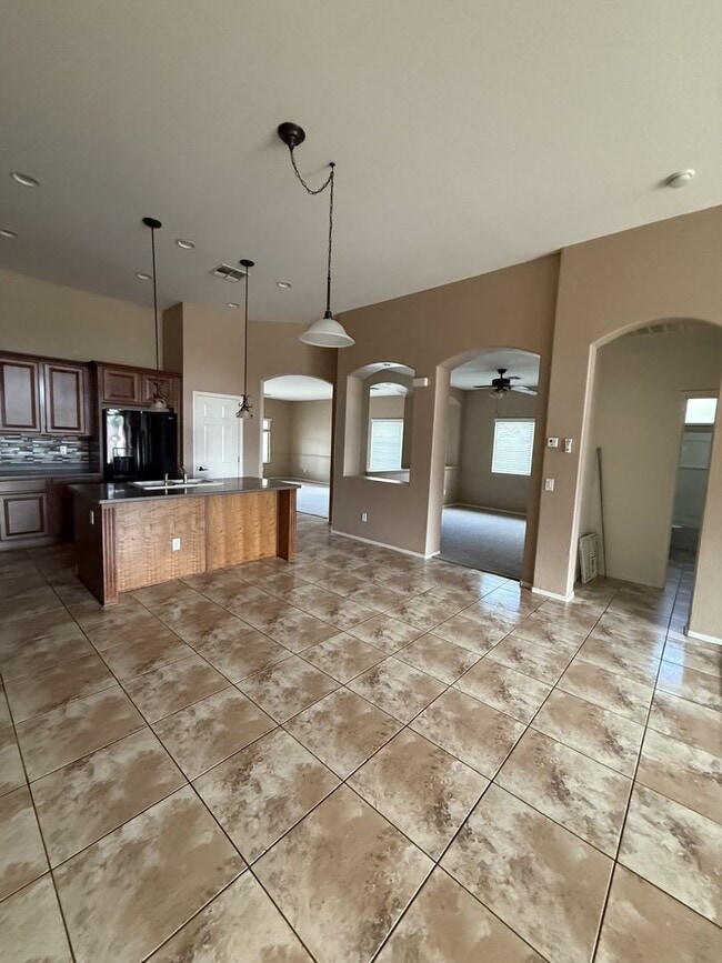 Foto del edificio - Gorgeous 3 bed in Cobblestone Farms, Maricopa!
