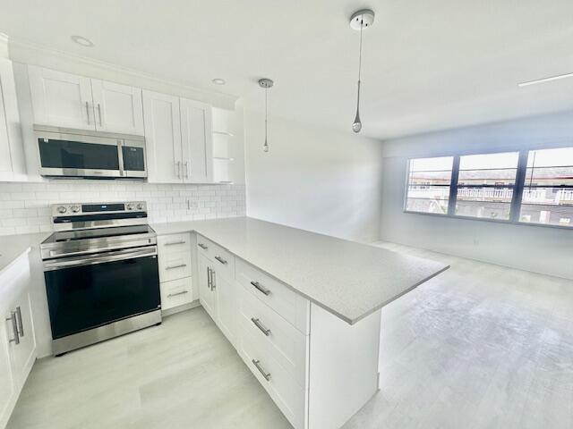 Building Photo - 156 Fanshaw D