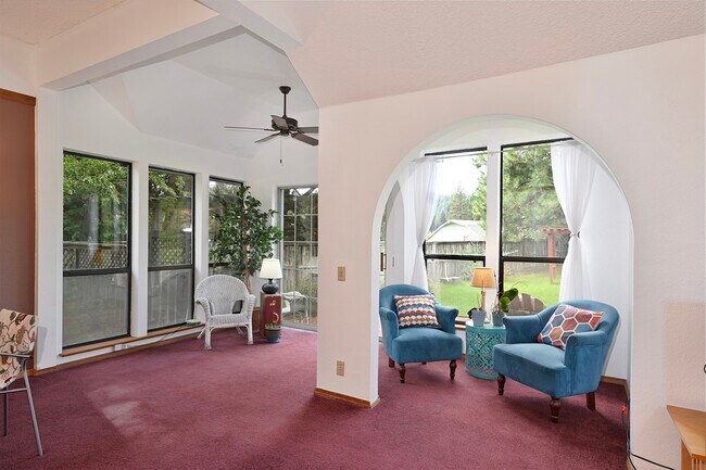 Building Photo - 715 W A Barr Rd