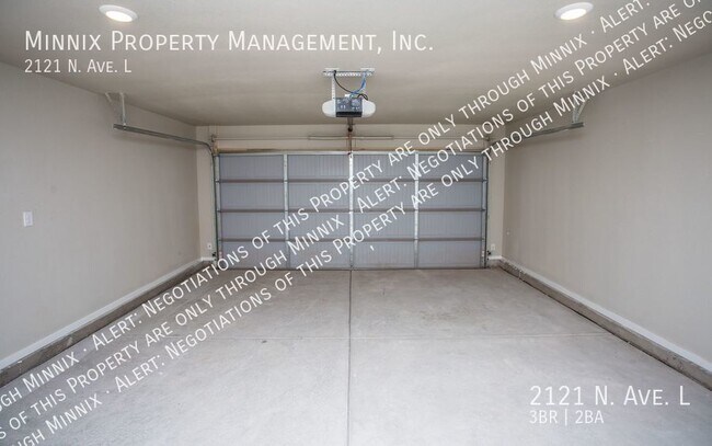 Building Photo - 2121 N. Ave L