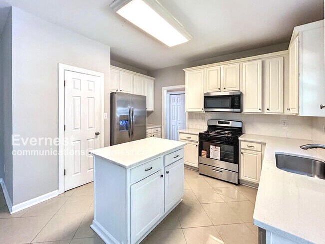 Building Photo - 3567 Montwood Ct