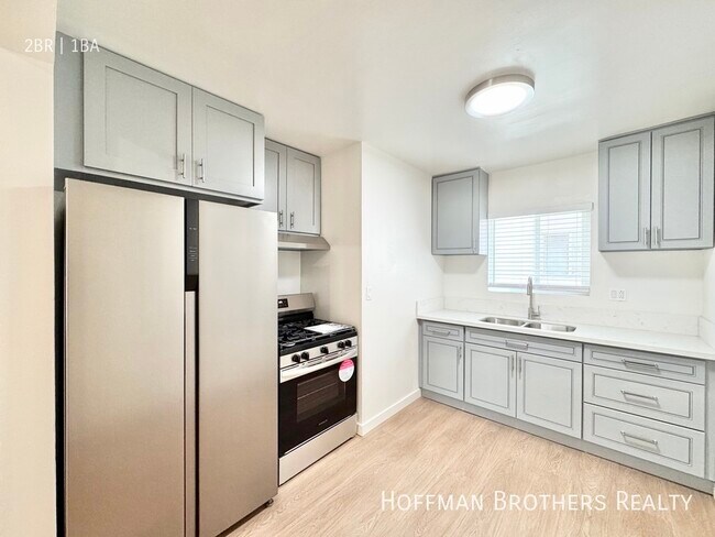 Foto del edificio - 4122 Grand View Blvd