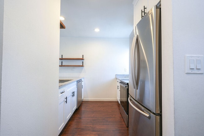 Kitchen - 4152 Mount Alifan Pl