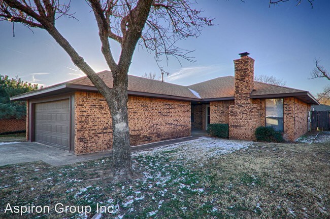 Building Photo - 1762 Lionsgate Cir