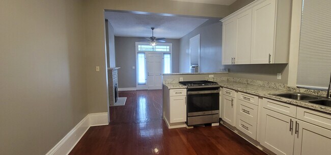Foto del edificio - 8423 Cohn St