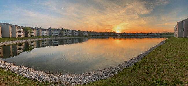 Foto del edificio - Eagle Lake Landing