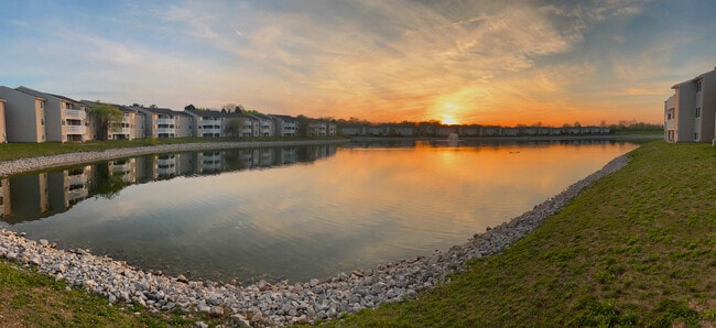 Building Photo - Eagle Lake Landing