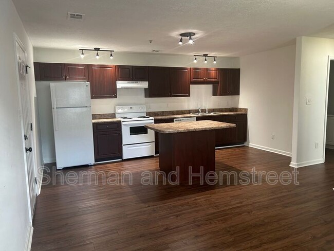 Building Photo - 3600 London Ct SW