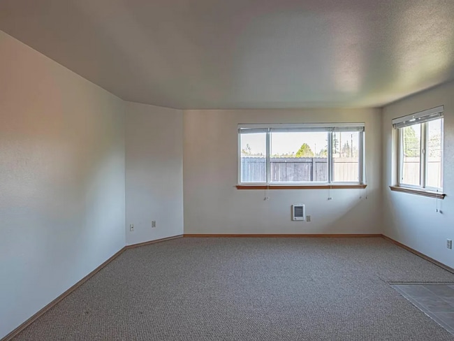 Building Photo - 1220 Ave A