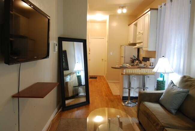 Foto del edificio - 331 E 33rd St