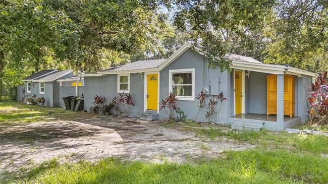 Building Photo - 906 Celery Ave