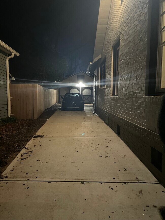 Driveway motion lights - 143 N Elm St