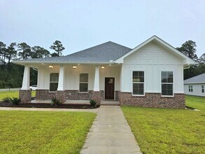 Building Photo - 3299 Bernath Dr