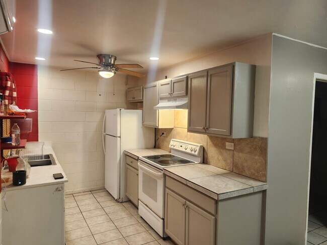 Foto del edificio - 3611 Hardee Ave