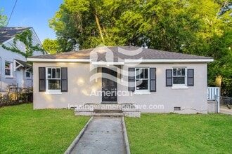 Building Photo - 1605 11th Ave